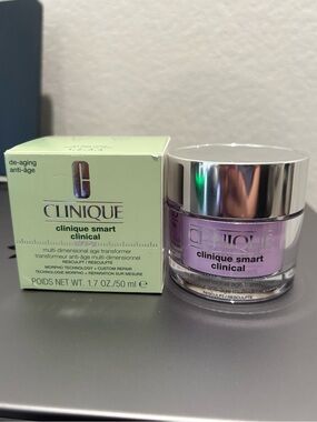 Clinique Smart Clinical Multi-Dimensional Age Transformer